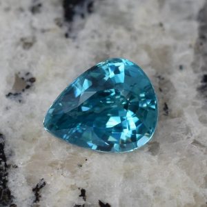 BlueZircon_pear_10.1x8.2mm_3.78cts_H_zn824_SOLD