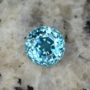 BlueZircon_round_6.7mm_2.06cts_H_zn1857_SOLD