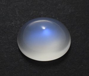 Moonstone oval_18.2x15.1mm_17.87cts_c