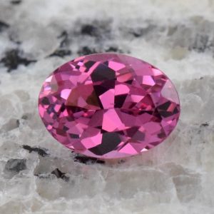 PinkSpinel_oval_9.1x6.8mm_2.16cts_N_sp119_crop