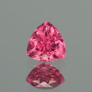 PinkSpinel_trillion_6.7x6.6mm_1.36cts_N_sp185