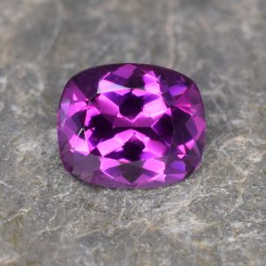 PurpleGarnet_cush_6.4x5.4mm_1.04cts_N_pl605_crop_SOLD