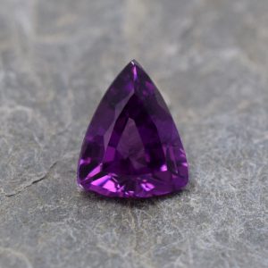 PurpleGarnet_drop_trill_7.5x6.0mm_1.09cts_N_pl273_crop_SOLD