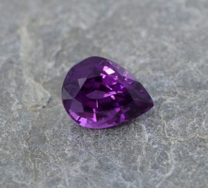 PurpleGarnet_pear_8.6x6.6mm_2.02cts_b