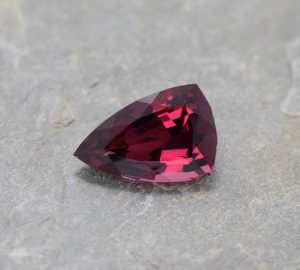 Umbalite_drop_trill_15.0x9.9mm_6.34cts