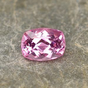 PinkSpinel_cushion_7.1x5.3mm_1.17cts_sp228