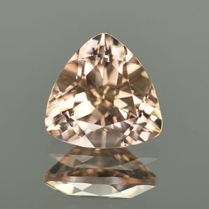 ChampagneZircon_trillion_10.6mm_5.54cts_N_zn607