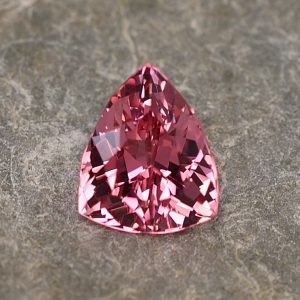 PinkSpinel_8.2x6.6mm_1.70cts_sp118