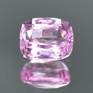 PinkSpinel_cushion_7.5x6.1mm_1.69cts_sp183