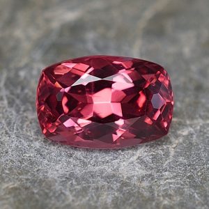 PinkSpinel_cushion_8.9x6.0mm_2.02cts_sp157