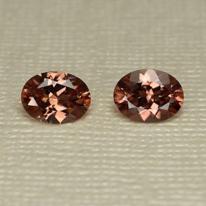RoseZircon_oval_pair_8.5x6.5mm_3.95cts_zn1718