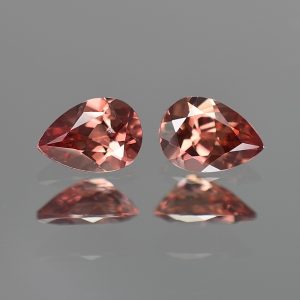 RoseZircon_pearshape_pair_7.0x5.0mm_1.80cts_zn2969