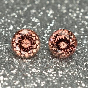 RoseZircon_round_pair_6.0mm_2.50cts_zn2463