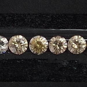 ChampagneZircon_line_round_5.0mm_22.78cts_H_a_zn3273