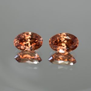 ImperialZircon_oval_pair_13.1x8.9mm_15.23cts_zn385