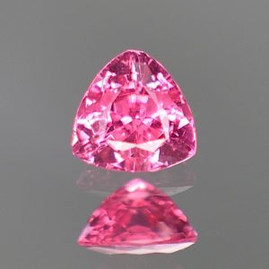 PinkSpinel_trillion_5.3mm_0.60cts_sp311