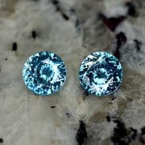 BlueZircon_round_pair_6.4mm_2.58cts_zn2402_SOLD