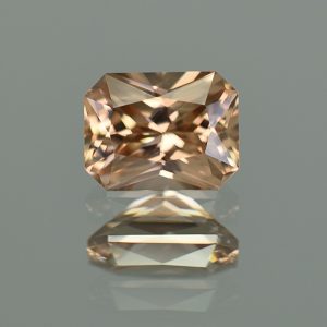 ChampagneZircon_rad_8.6x6.6mm_3.07cts_H_zn1814_SOLD