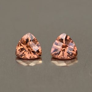 ImperialZircon_ch_trill_pair_4.5mm_0.91cts_zn2567