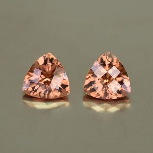 ImperialZircon_ch_trill_pair_5.0mm_1.30cts_zn2560