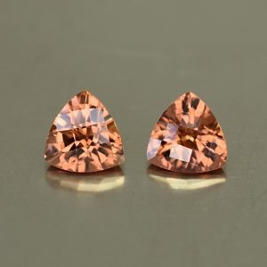 ImperialZircon_ch_trill_pair_5.0mm_1.36cts_zn2565