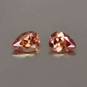 ImperialZircon_pearshape_pair_7.0x5.0mm_1.89cts_zn2537