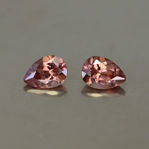 RoseZircon_pearshape_pair_7.0x5.0mm_1.89cts_zn1601