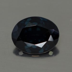 BlueSpinel_oval_8.8x6.9mm_1.75cts_sp475