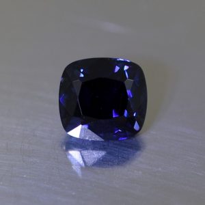 CCSpinel_sq_cush_7.2x6.8mm_2.14cts_primary_sp269