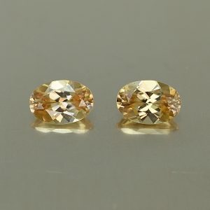 ChampagneZircon_oval_pair_6.5x4.5mm_1.74cts_N_zn2893