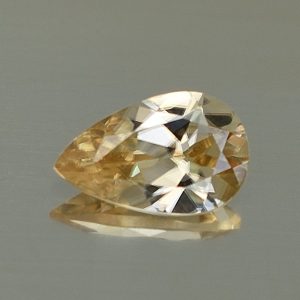 ChampagneZircon_pear_8.1x5.1mm_1.16cts_N_zn2731