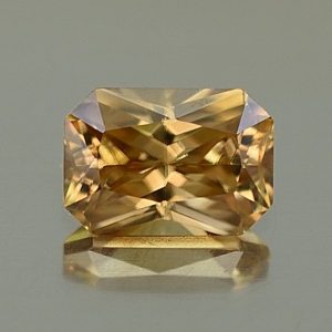 ChampagneZircon_radiant_6.9x4.9mm_1.39cts_N_zn2726