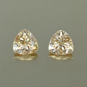 ChampagneZircon_trill_pair_6.1mm_2.48cts_N_zn2051