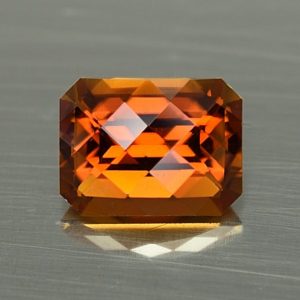 OrangeTourmaline_ch_eme_cut_8.0x6.0mm_1.81cts_tm1313