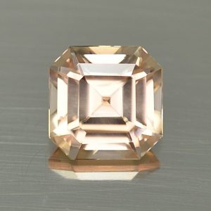 ChampagneZircon_sq_eme_cut_9.0mm_5.25cts_H_zn4443_SOLD