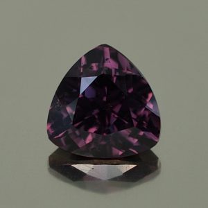 ColorChangeSapphire_trill_6.9mm_1.44cts_N_sa177_day