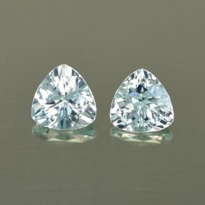 IceBlueZircon_trill_pair_8.3_8.0mm_5.82cts_H_zn3303