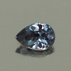 ColorChangeGarnet_pear_6.5x4.5mm_0.74cts_N_cc242_day