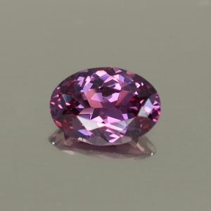 ColorChangeGarnet_oval_7.5x5.2mm_0.96cts_N_cc350_day