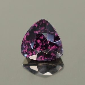 ColorChangeGarnet_trill_5.8mm_1.15cts_N_cc333_day