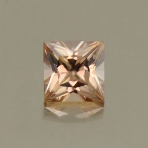ImperialZircon_princess_4.0mm_0.54cts_H_zn4871