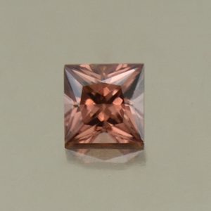 ImperialZircon_princess_4.0mm_0.56cts_H_zn4872