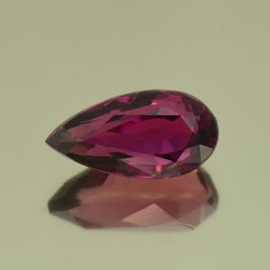 Rubellite_pear_14.4x7.4mm_5.21cts_H_tm1092