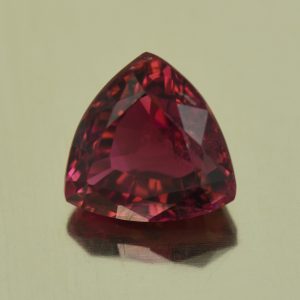Rubellite_trill_7.1mm_1.78cts_N_tm1439