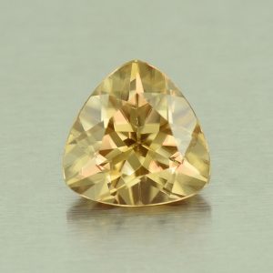 ChampagneZircon_trill_7.8mm_2.48cts_N_zn5315