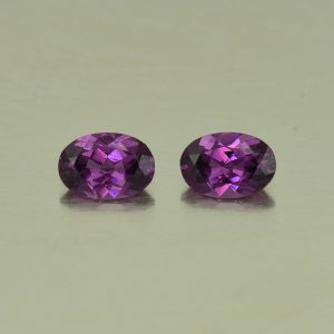 PurpleGarnet_oval_pair_6.5x4.5mm_1.35cts_N_pl519