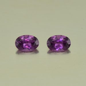 PurpleGarnet_oval_pair_6.5x4.5mm_1.37cts_N_pl520