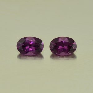 PurpleGarnet_oval_pair_6.8x4.8mm_1.84cts_N_pl581
