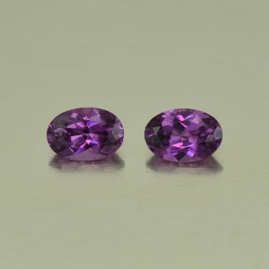 PurpleGarnet_oval_pair_6.9x4.5mm_1.43cts_N_pl524