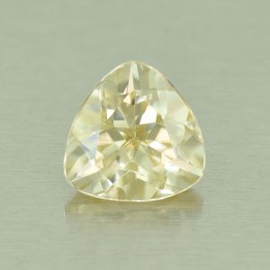 ChampagneZircon_trill_7.5mm_2.17cts_H_zn5331
